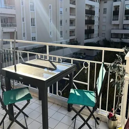 Appartement For 6 People Saint-Raphaël