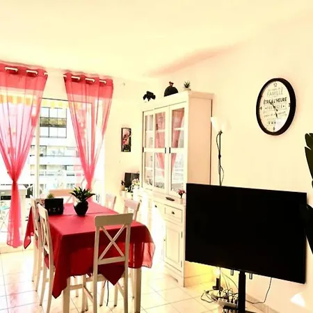 For 6 People Apartment *